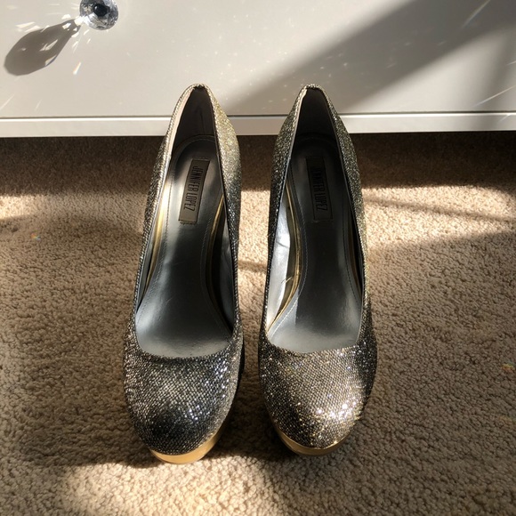 Jennifer Lopez Silver Sparkly Heels ✨🤍 - Picture 4 of 6